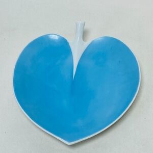 Vintage Hand‎ Painted Blue Irice MCM Leaf Heart Candy Nut Dish Trinket Decor 70s